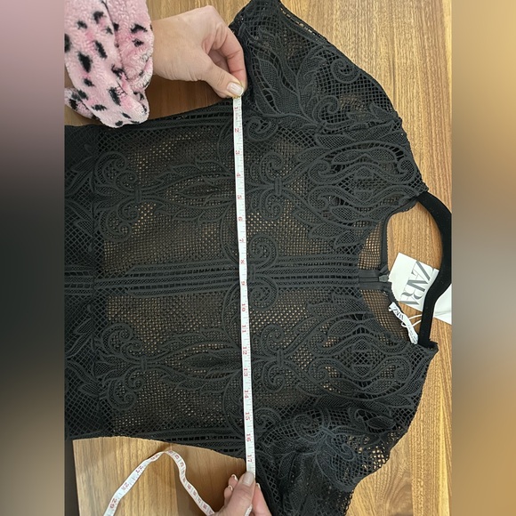 Lace ZARA fitted dress - Picture 6 of 9